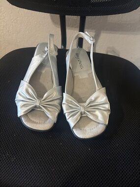 Easy Street Metallic Silver Bow Slingback Sandals